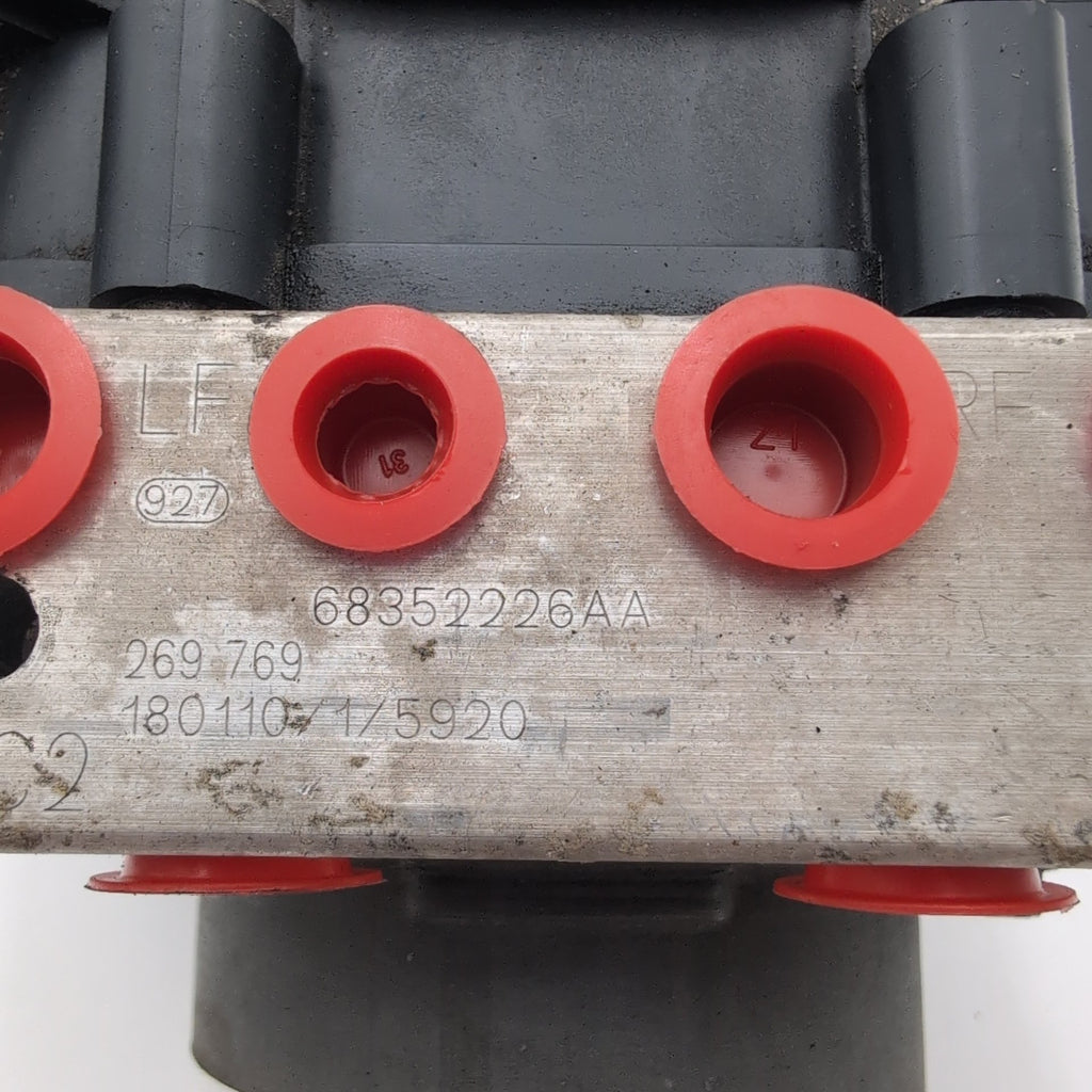 2017 2018 Chrysler Pacifica 3.6L ABS Anti Lock Brake Pump 68352226AA