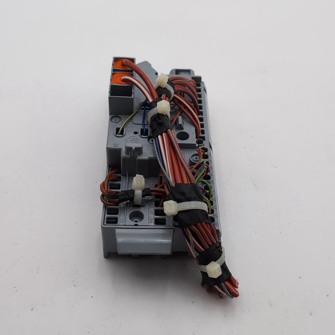 2021 - 2026 BMW X5 X6 X7 XM G20 G42 G87 M3 Front Power Distribution Fuse Box