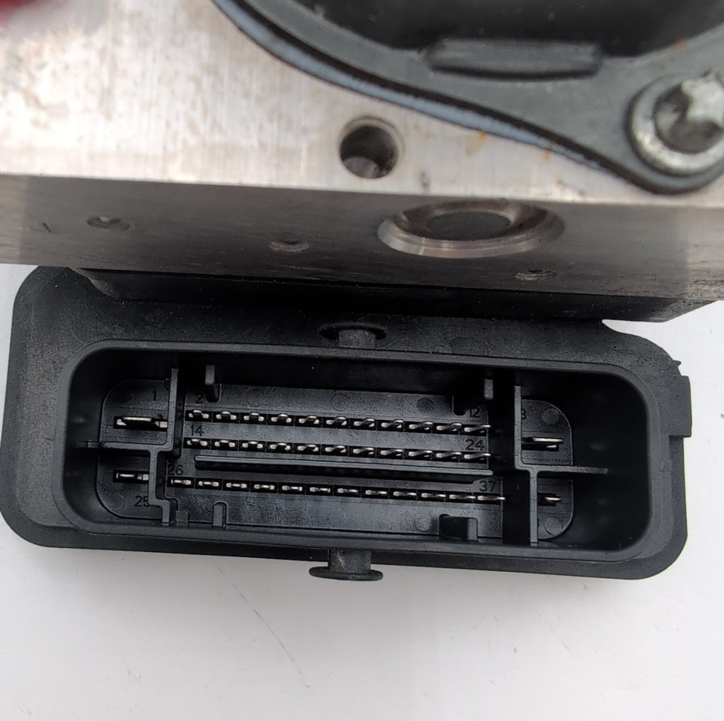 2013 2014 Toyota Camry 2.5L ABS Anti Lock Brake Pump Control Unit 44540-06080
