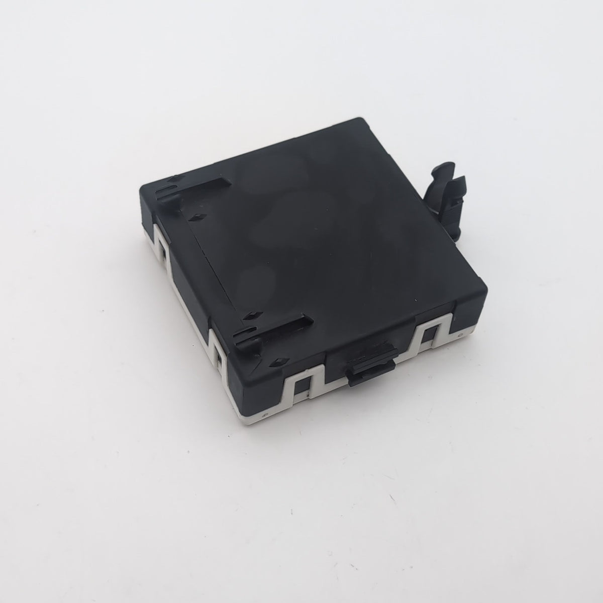 2016- 2023 Mercedes C GLC Class W205 X253 Front Left Door Control Module