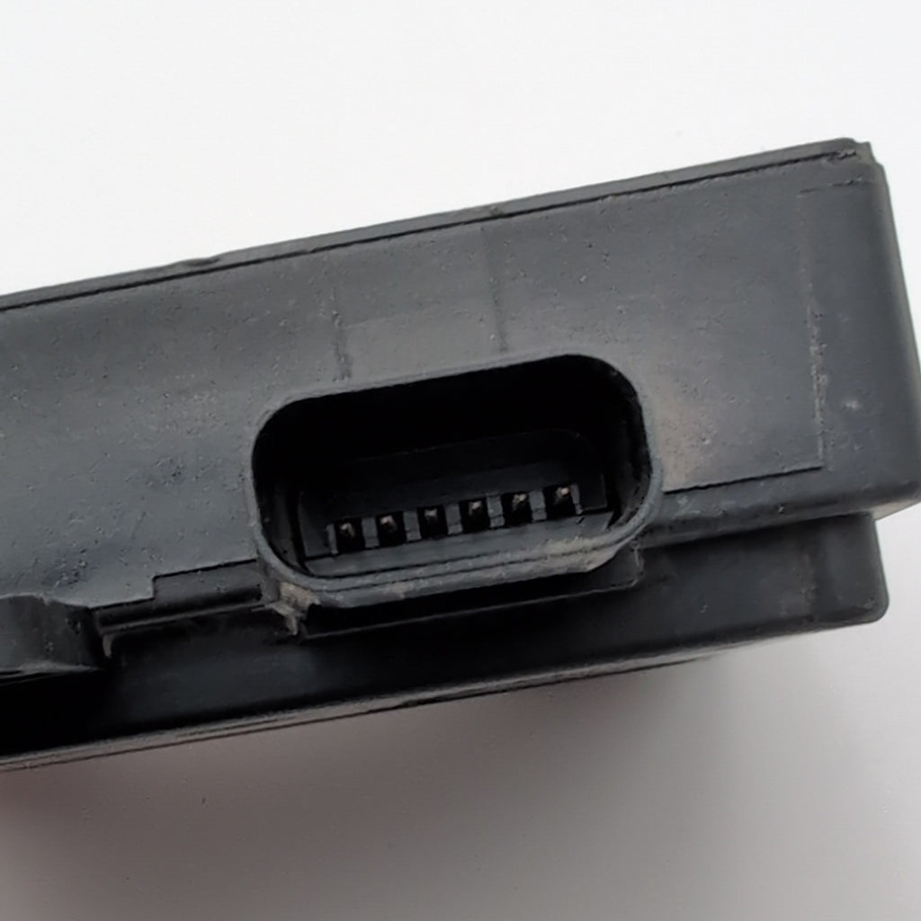 2011 2012 Lincoln MKT Blind Spot Sensor Control Module AA5T-14C689-CA