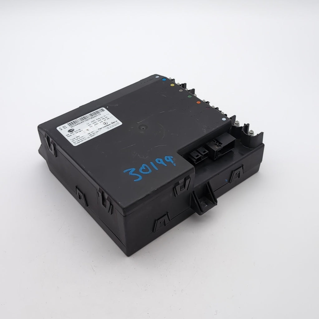 2007- 2013 Mercedes W221 S550 CL550 Electric Power Supply Control Fuse Box