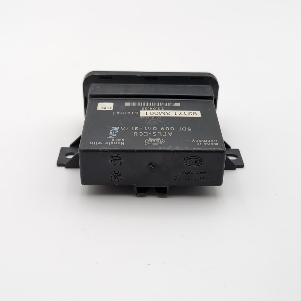 2010 Hyundai Genesis Headlight Headlamp Control Module OEM 92171-3M001