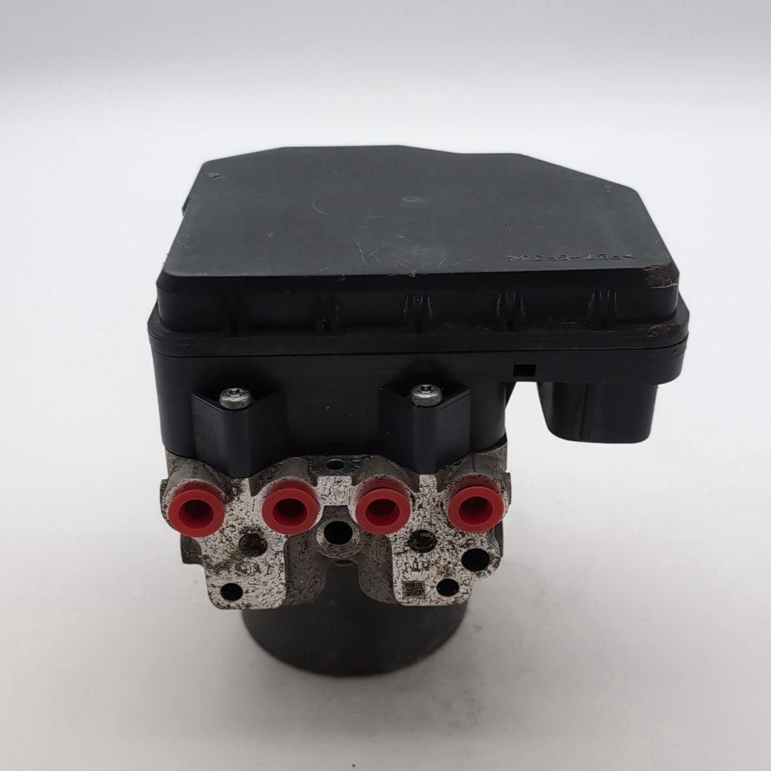 2015 Toyota RAV4 2.5L ABS Anti Lock Brake Pump 44540-42272