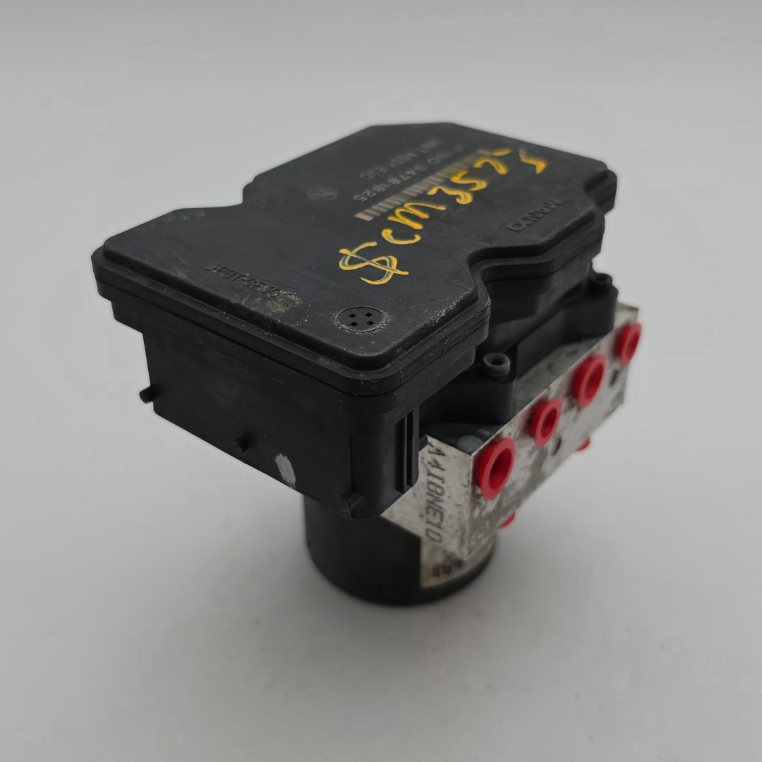 2015 2016 Chevrolet Sonic 1.8L ABS Anti Lock Brake Pump Control Unit 94781825