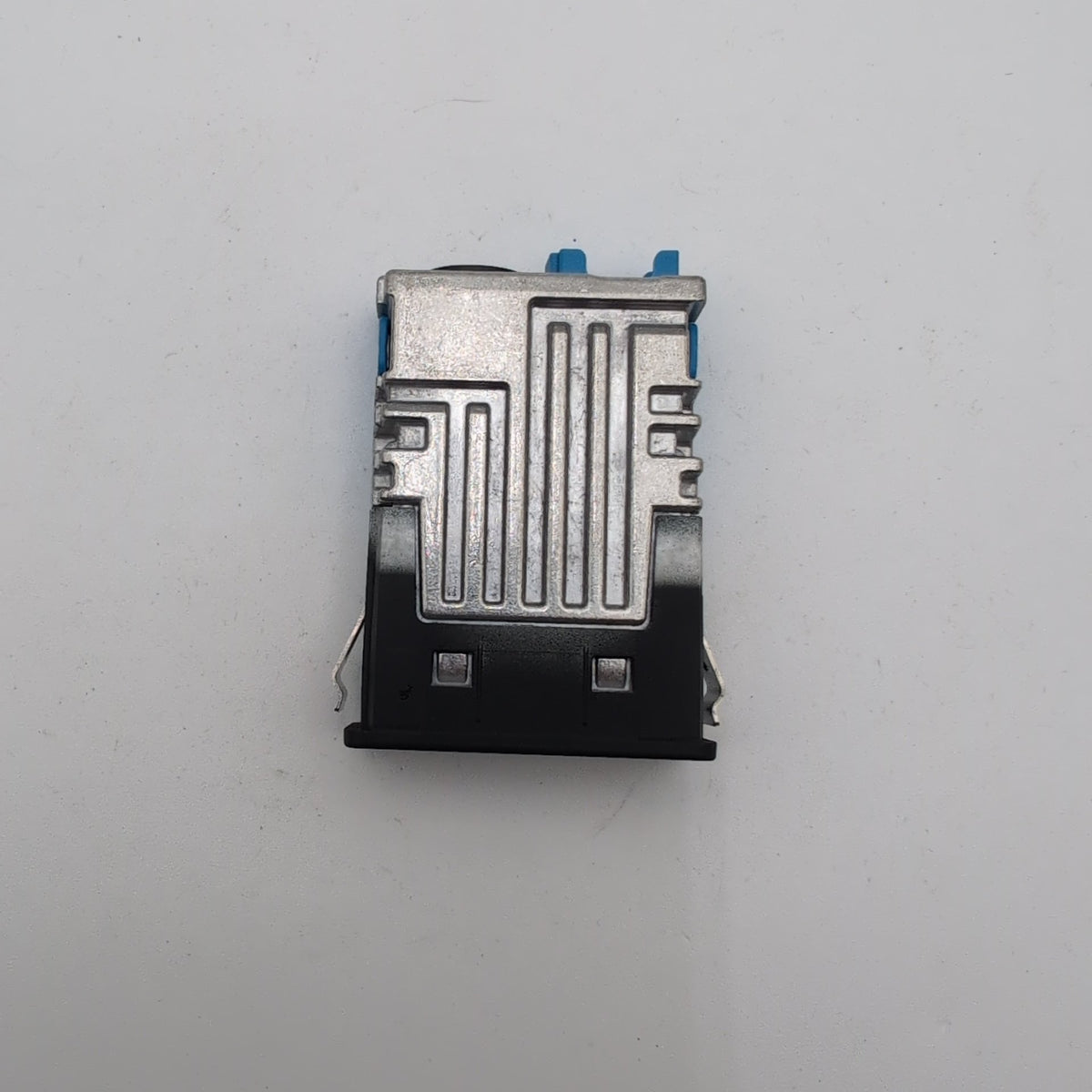 2019 - 2024 BMW 3 4 5 X3 X4 X5 X6 Rear Center Single USB Port Socket 8711939