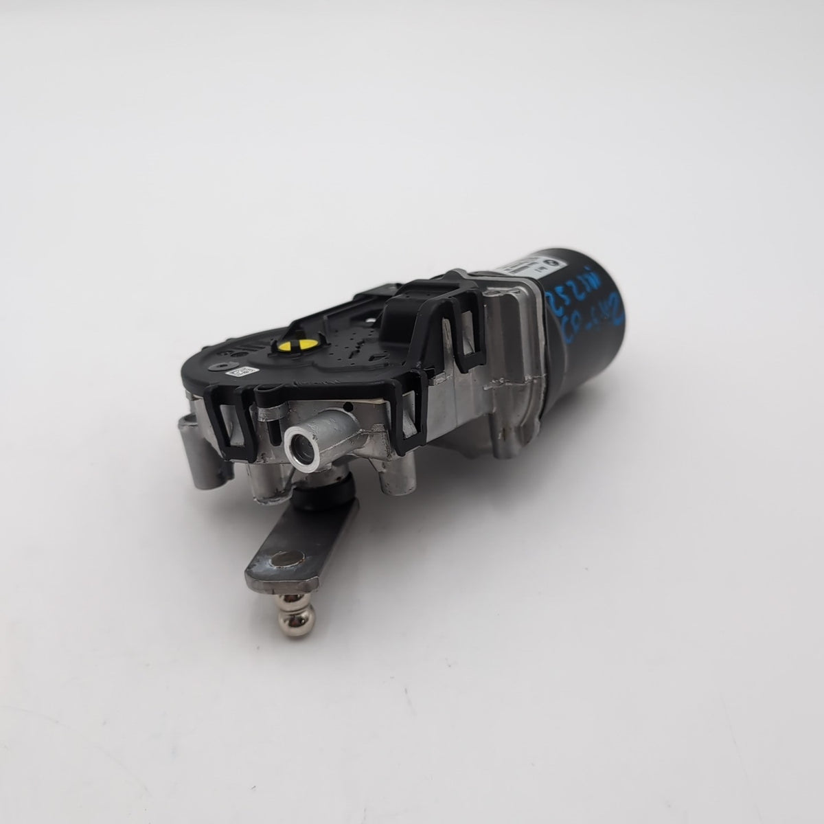 2023 2024 2025 BMW M2 230i G42 Front Windshield Wiper Motor OEM 8498663