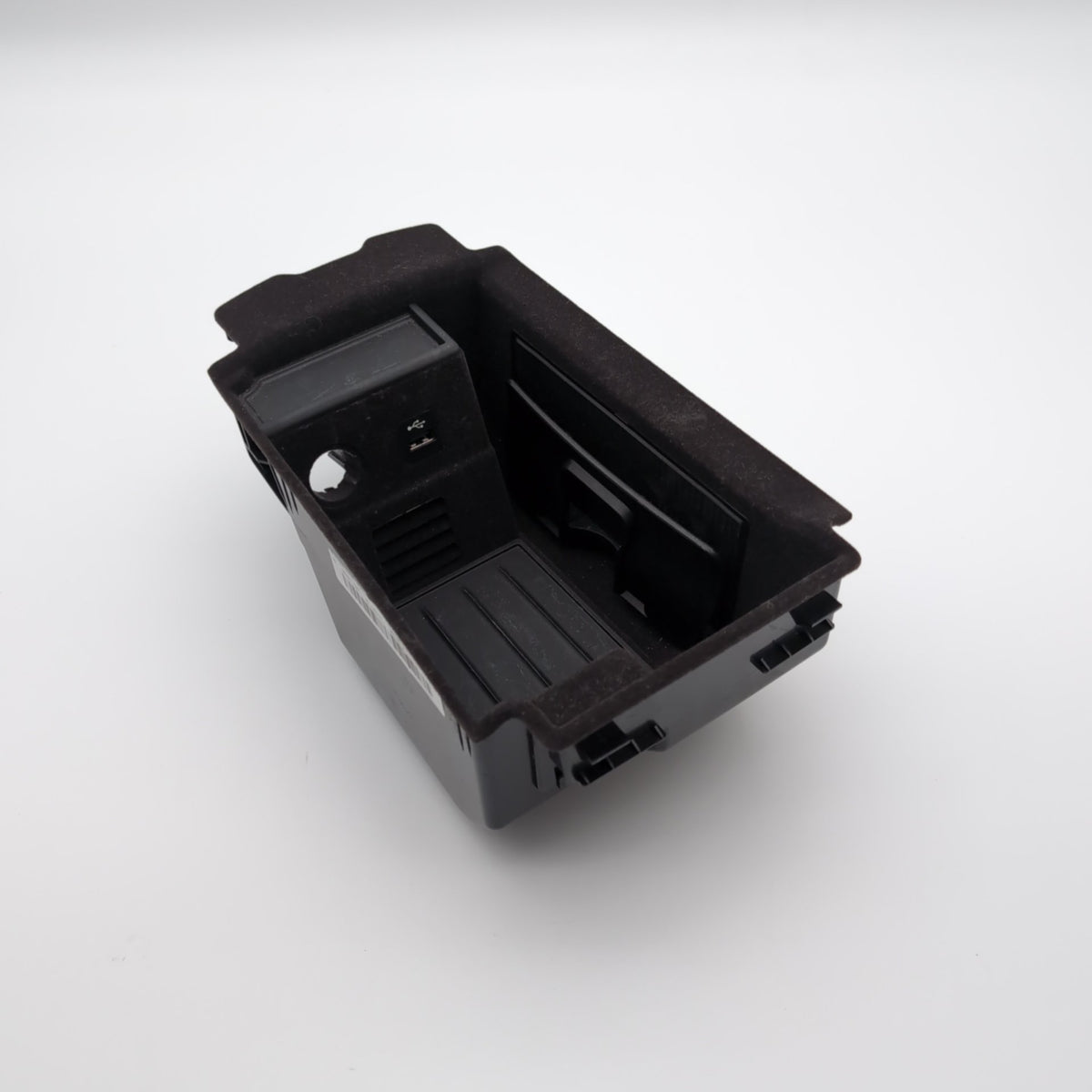 2016 - 2019 BMW 740i 750i Center Console Storage Compartment Wireless Charger