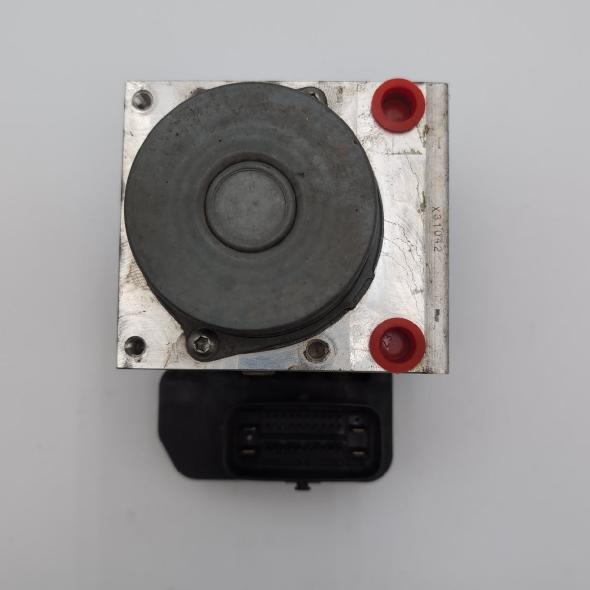 2015 Toyota Yaris ABS Anti Lock Brake Pump Control Unit 44540-52451