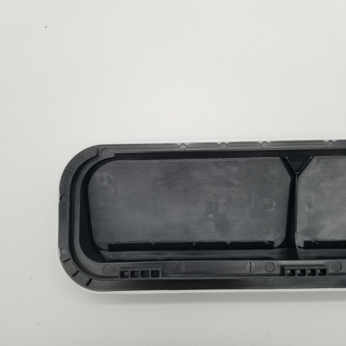 2021 2022 2023 For Kia K5 Grille Assy Air Extractor 97510D4200