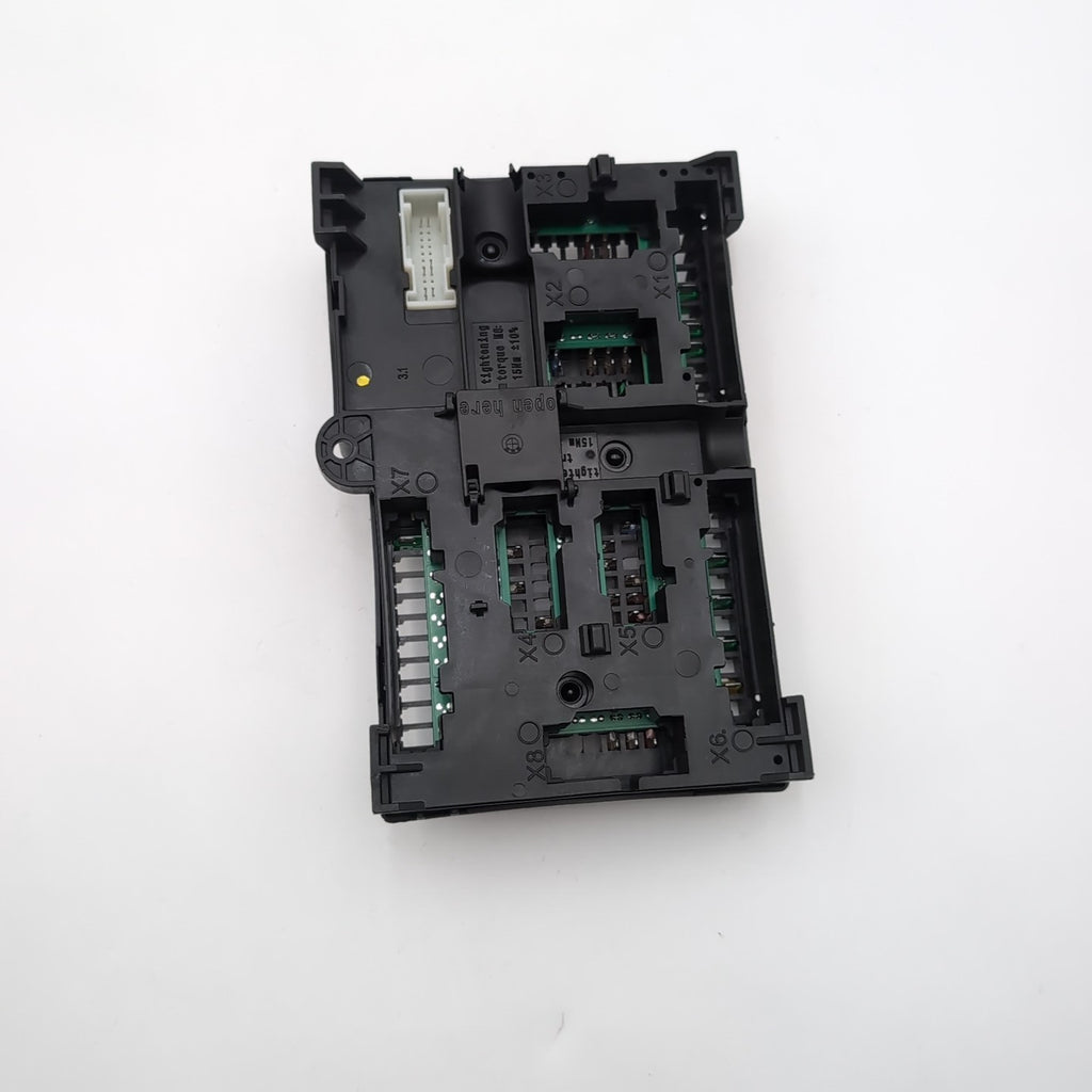 2018- 2025 BMW X4 X3 G02 G01 FUSE BOX REAR CONTROL SWITCH 5A04502 8795478 OEM