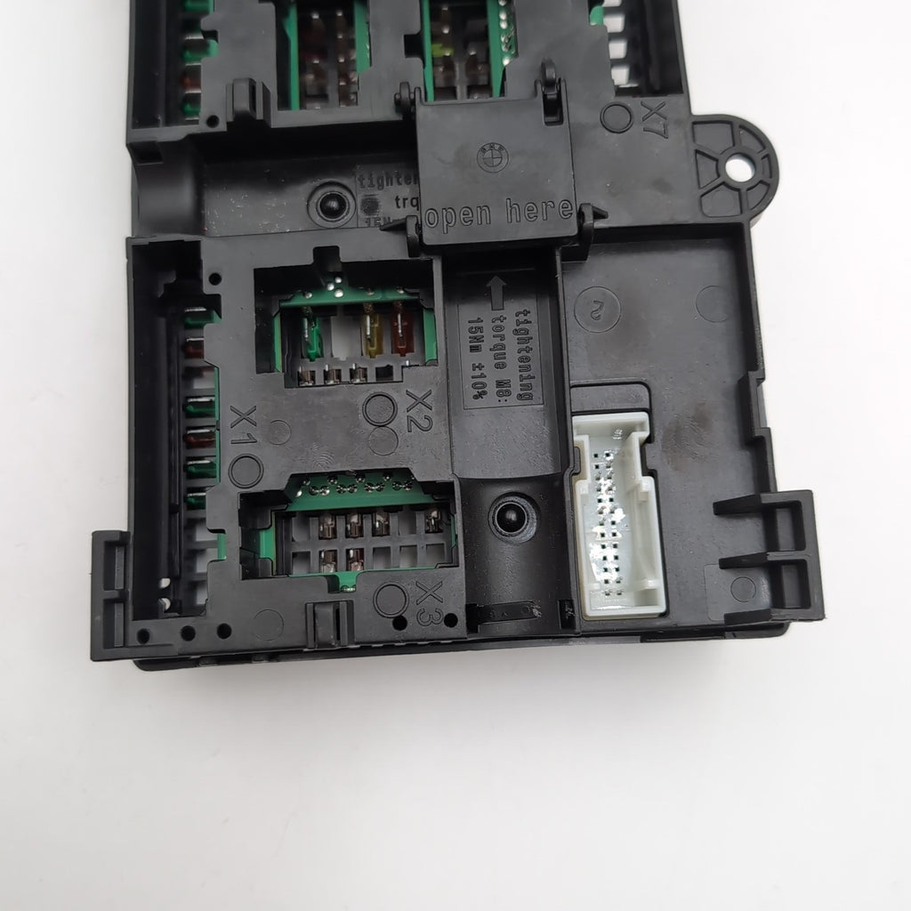 2021 - 25 BMW M2 M3 M4 G80 G82 G83 G87 REAR POWER DISTRIBUTION FUSE BOX 5A4CFB9