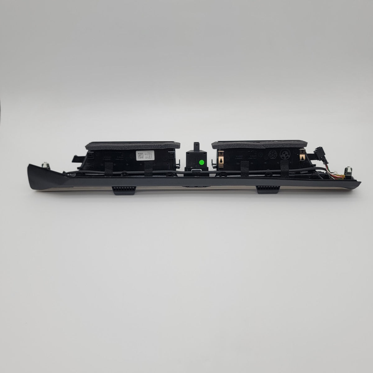 2021 - 2025 BMW iX I20 Front Dashboard Instrument Panel Air Vent 9490661