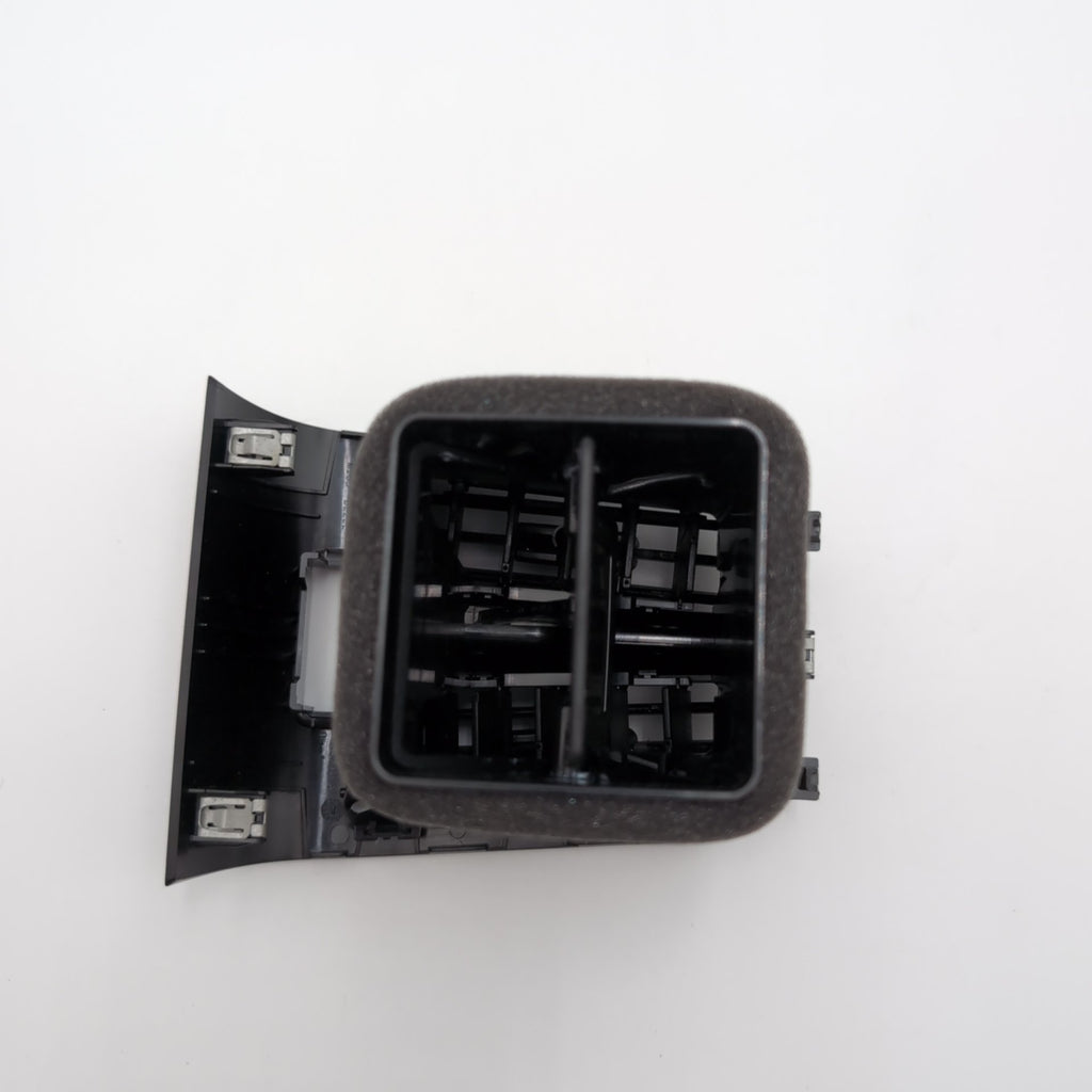 2022 2023 2024 2025 BMW X1 X2 Rear Console AC Heater Air Vent 9473179