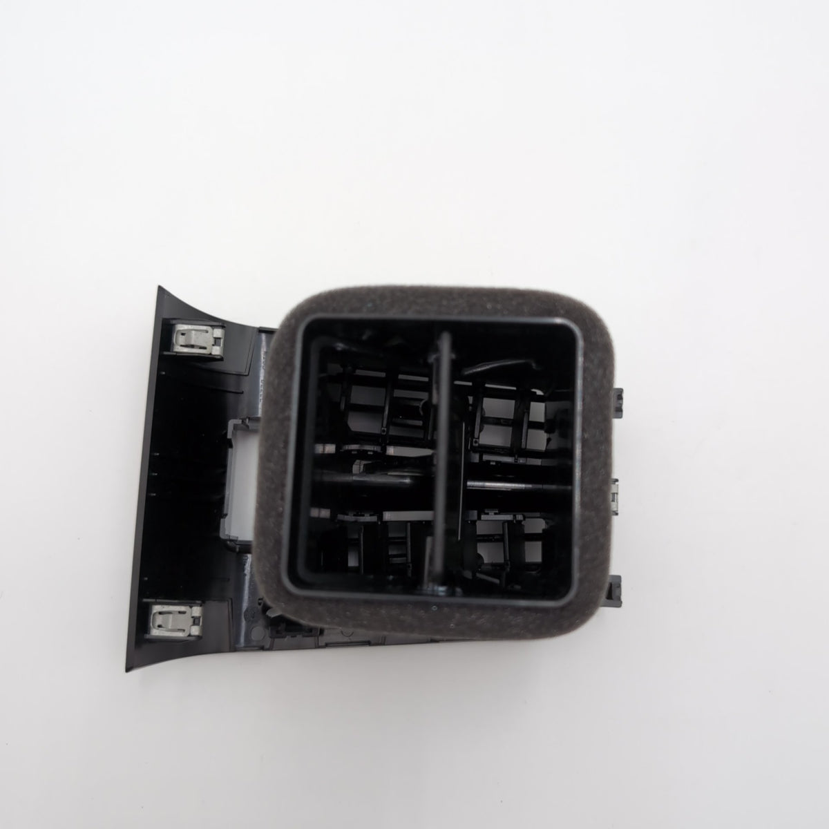 2022 2023 2024 2025 BMW X1 X2 Rear Console AC Heater Air Vent 9473179
