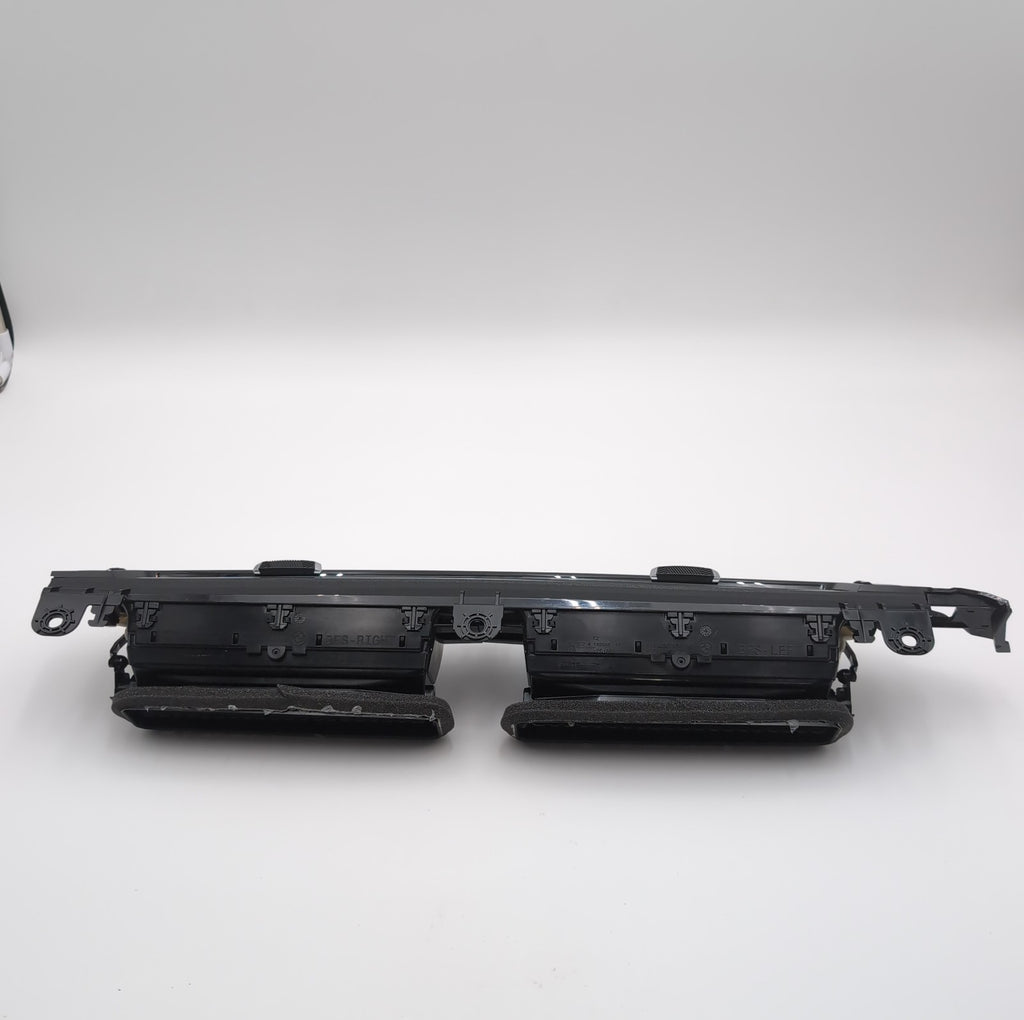 2023 2024 2025 BMW X2 U10 X1 U11 Center Dash Fresh Air Vent Grille 9483383 OEM