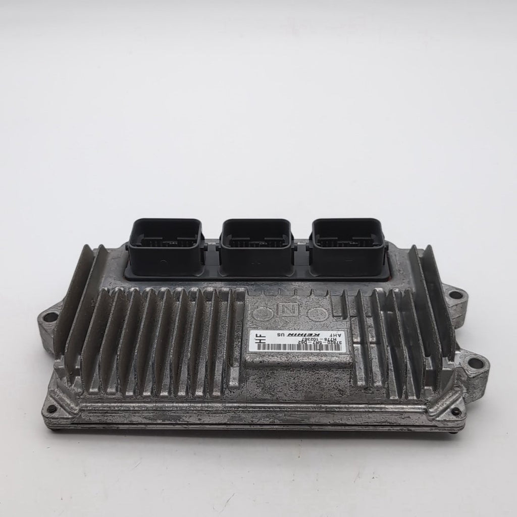 2017 Honda Fit 1.5L Engine Computer Control Module ECU 37820-5R7-D62