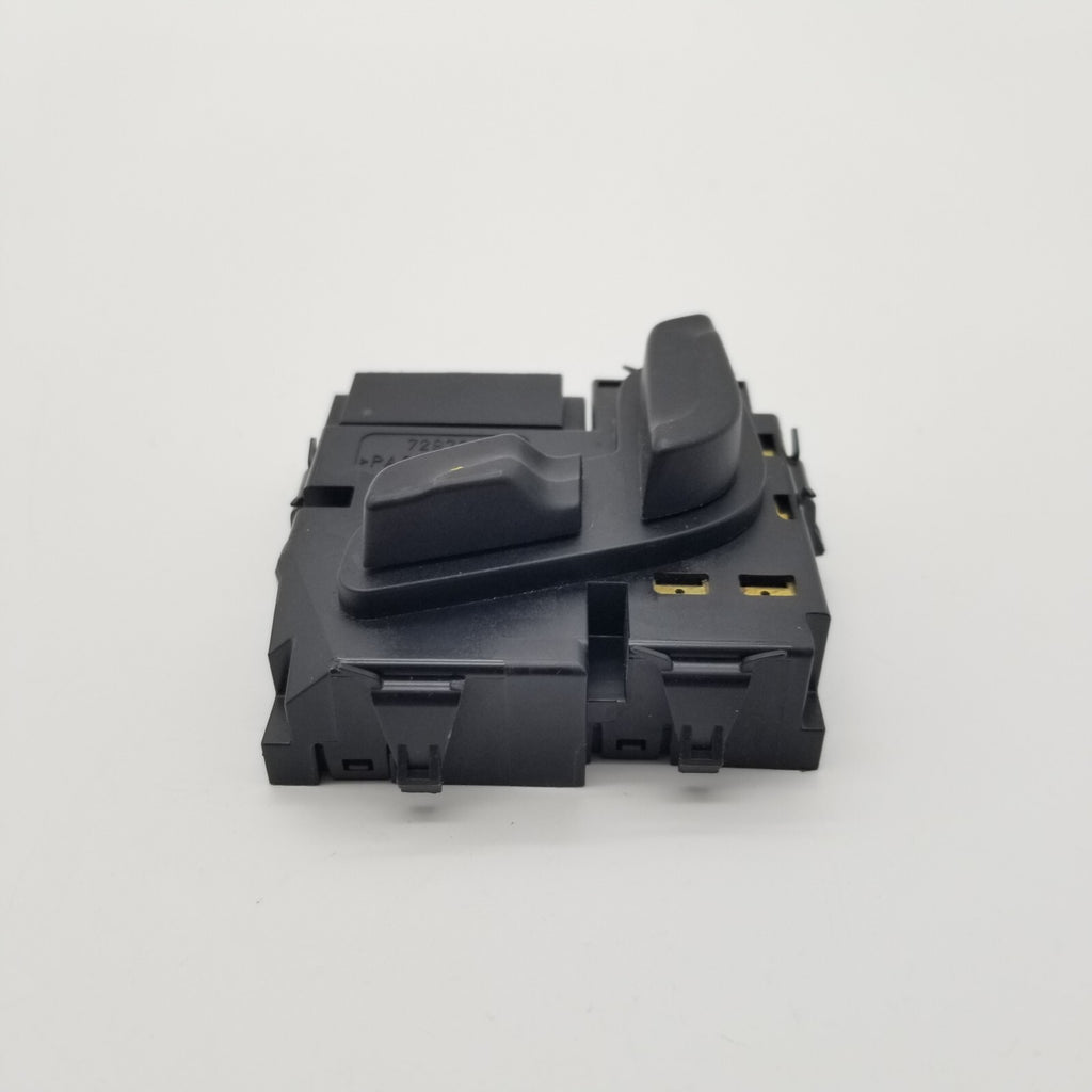 2008- 2014 Mercedes W204 C-CLASS FRONT RIGHT SEAT ADJUSTMENT SWITCH 2048701758