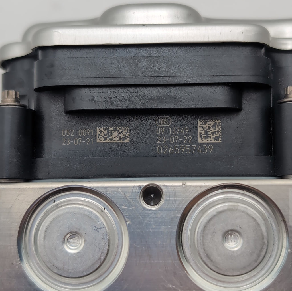 2023 2024 Toyota Corolla 2.0L ABS Anti Lock Brake Pump Control Unit 44540-02F01