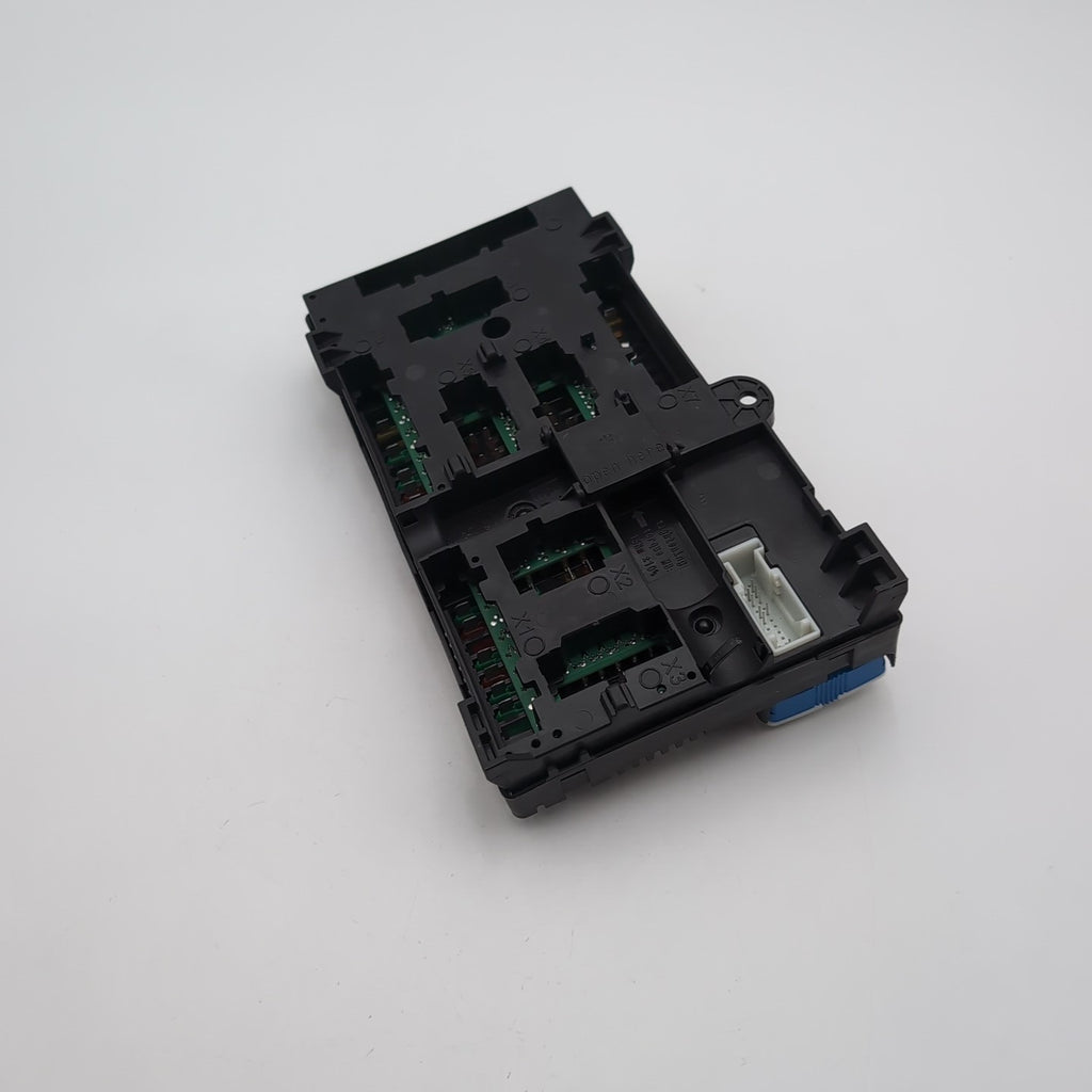 2021 - 25 BMW M2 M3 M4 G80 G82 G83 G87 REAR POWER DISTRIBUTION FUSE BOX 5A4CFB9
