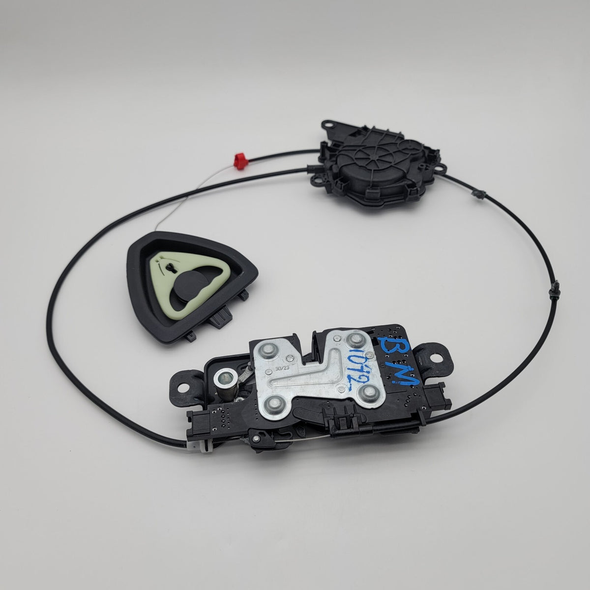 2022 2023 2024 BMW iX I20 Trunk Lid Lock Latch Actuator Assembly 7954137 9851909