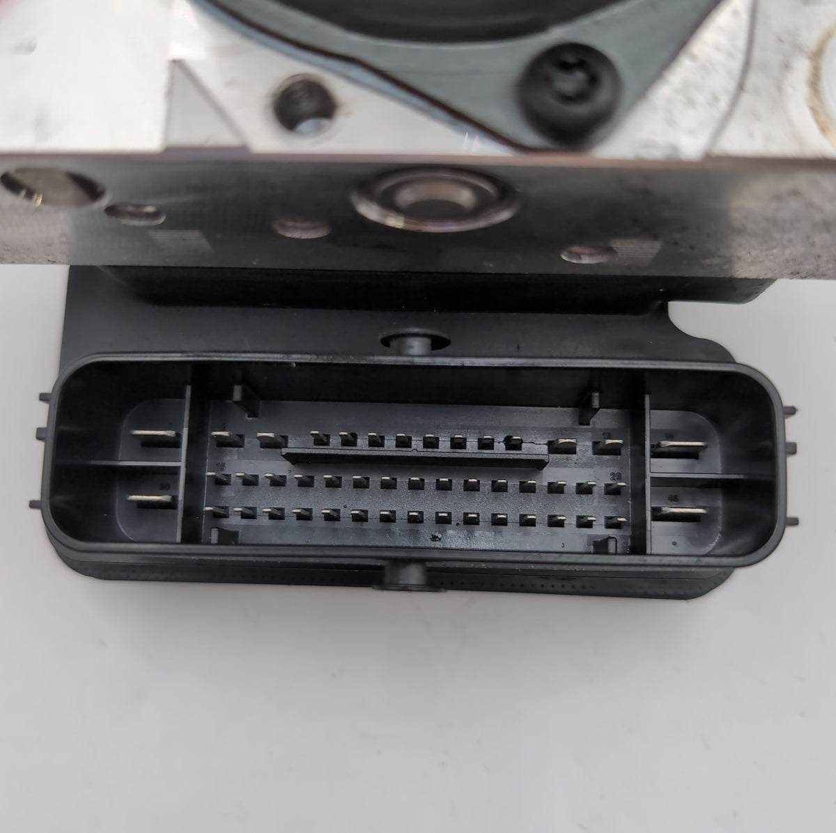 2019 2020 Hyundai Santa Fe 2.4L ABS Anti Lock Brake Pump Control Unit 58900S2600