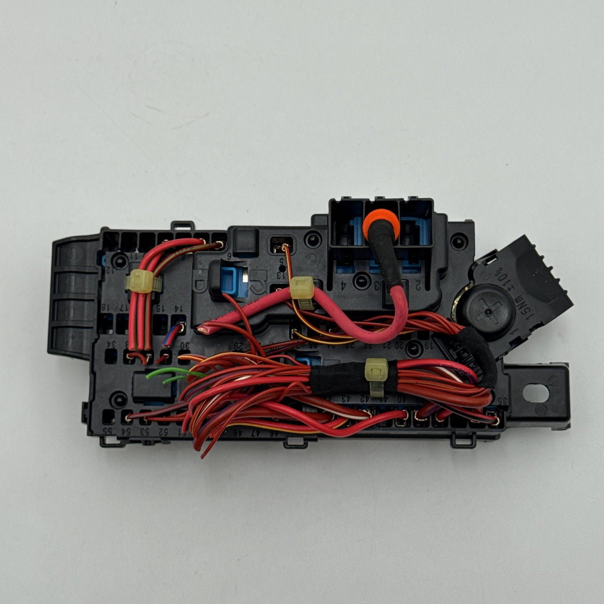 2022 - 2026 BMW 228i F74 X1 X2 iX B+ Positive Power Distribution Fuse Relay Box