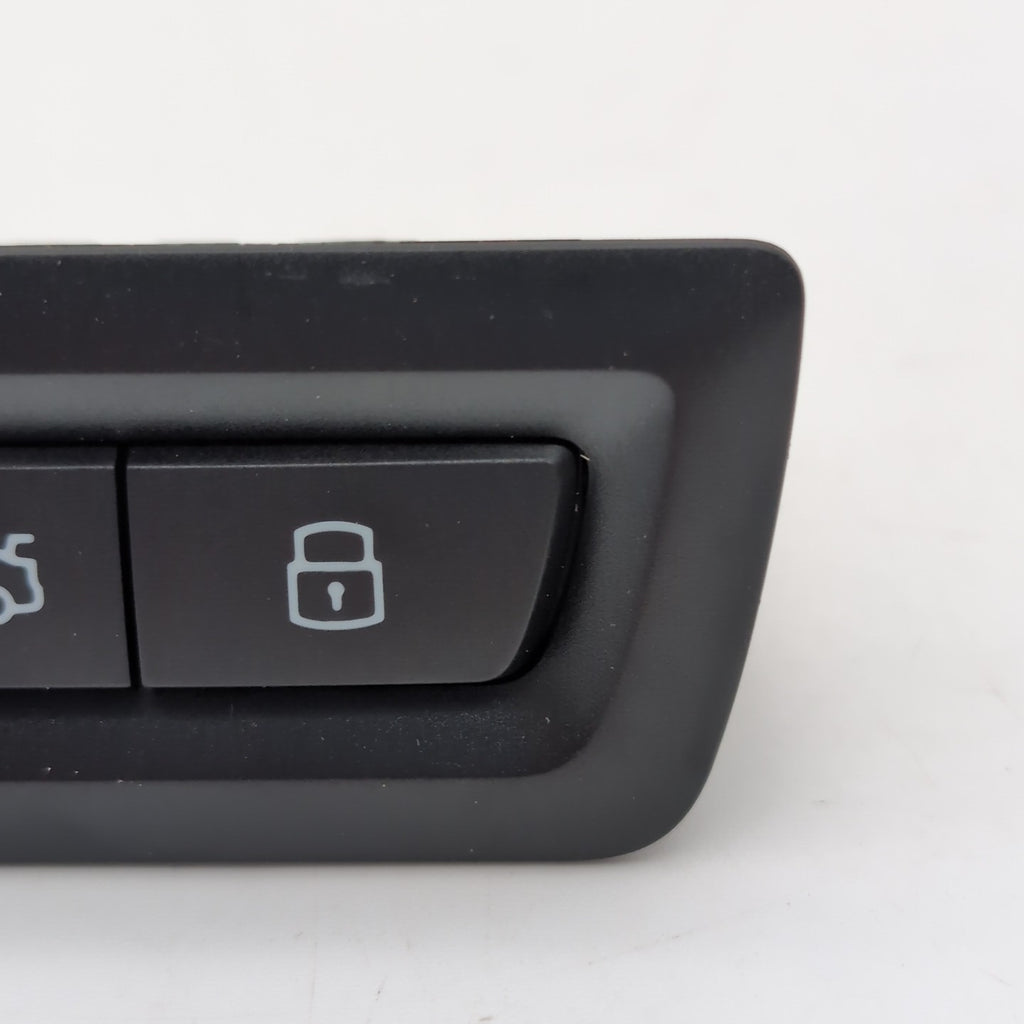 2021 - 2026 BMW 540i 530i i5 G60 M5 X1 X2 X3 Trunk Lid Tailgate Switch Button