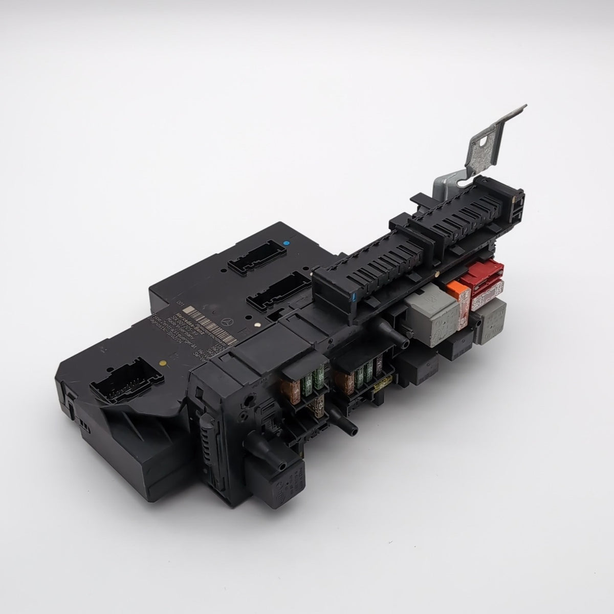 2012- 2014 Mercedes W204 C250 C300 C350 Rear Fuse Relay Box Module 2049060105