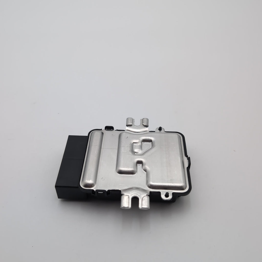 2025 2026 BMW 330i M340i 430i M440i G20 G26 Fuel Pump Control Module 5B6C091