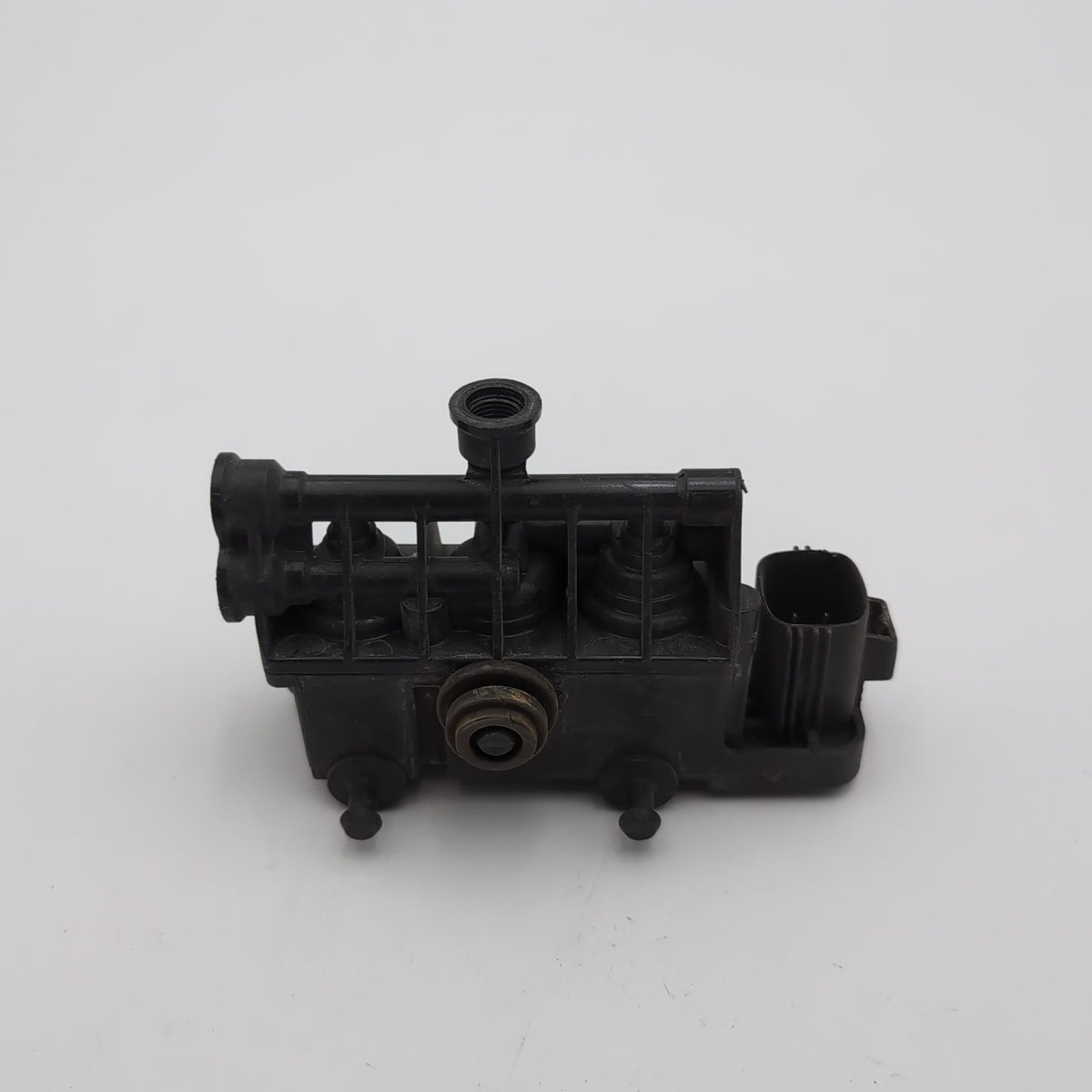 2006- 2013 Range Rover Sport Air Suspension Transfer Relief Valve RVH000095