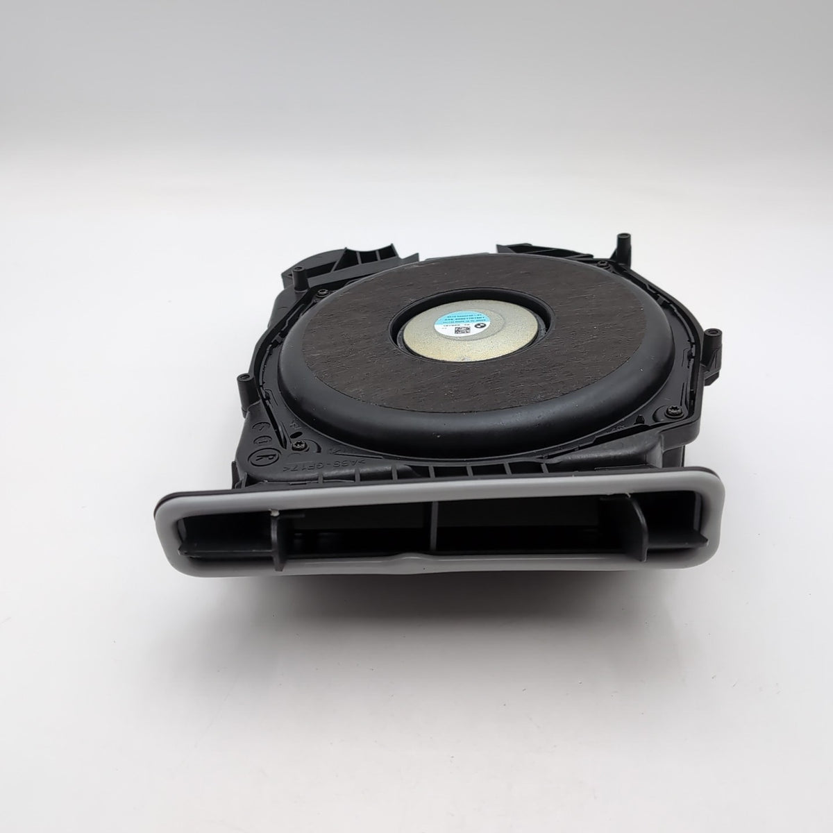 2024 2025 2026 BMW 530i 540i G60 Right Subwoofer Speaker 5A5AF88