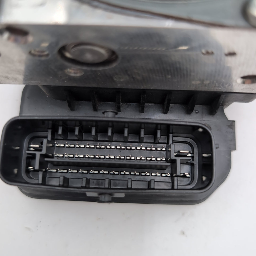 2019 2020 Infiniti QX60 ABS Anti Lock Brake Pump Control Unit 476609PP0B