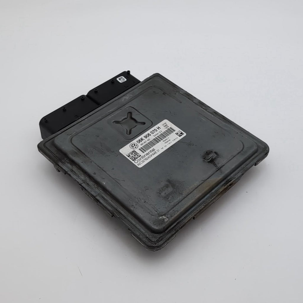 2014 2015 Volkswagen Passat 1.8L Engine Computer Control Module ECU 06K906070H