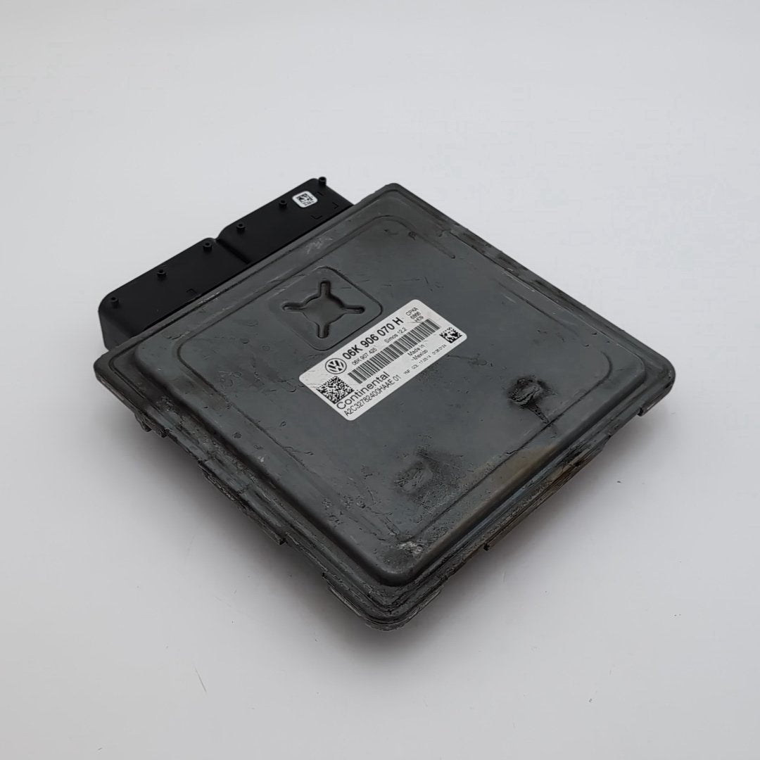 2014 2015 Volkswagen Passat 1.8L Engine Computer Control Module ECU 06K906070H