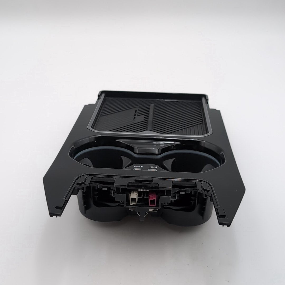 2024 2025 2026 BMW i5 540i 530i 550e G60 Center Console Cup Holder Charging Tray