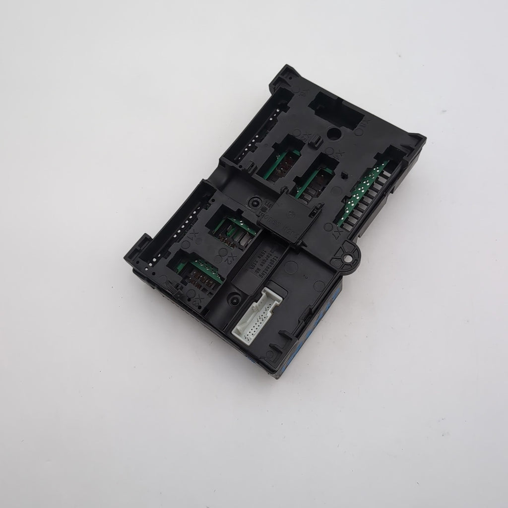 2018- 2025 BMW X4 X3 G02 G01 FUSE BOX REAR CONTROL SWITCH 5A04502 8795478 OEM