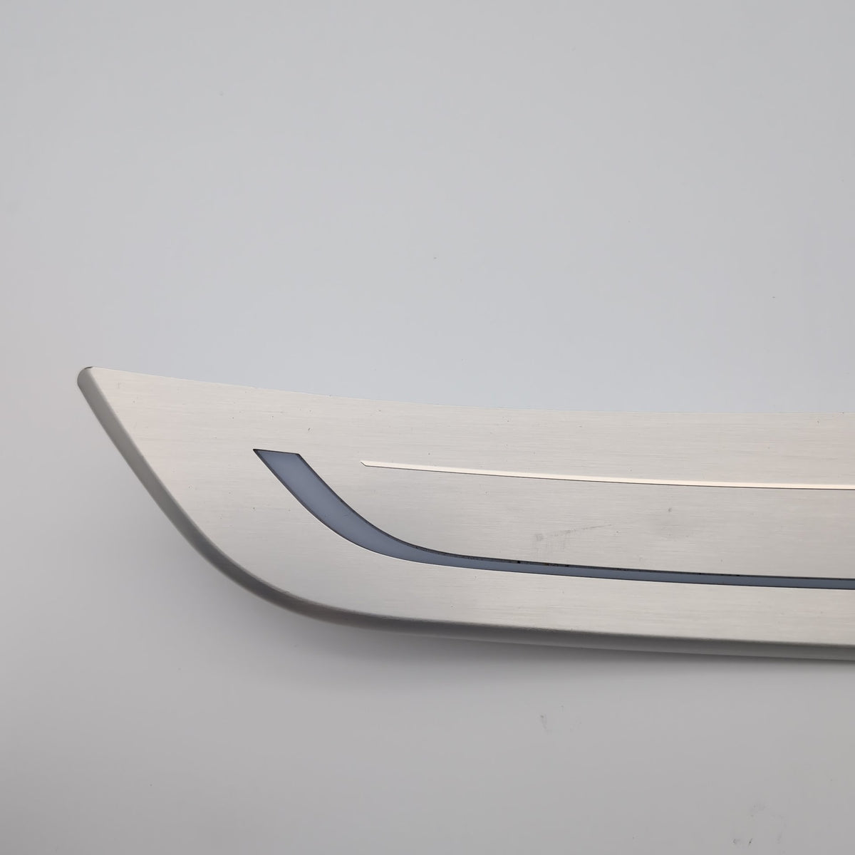 2017 2018 2019 BMW 740e Rear Left Right Illuminated Door Sill Scuff Plate Pair