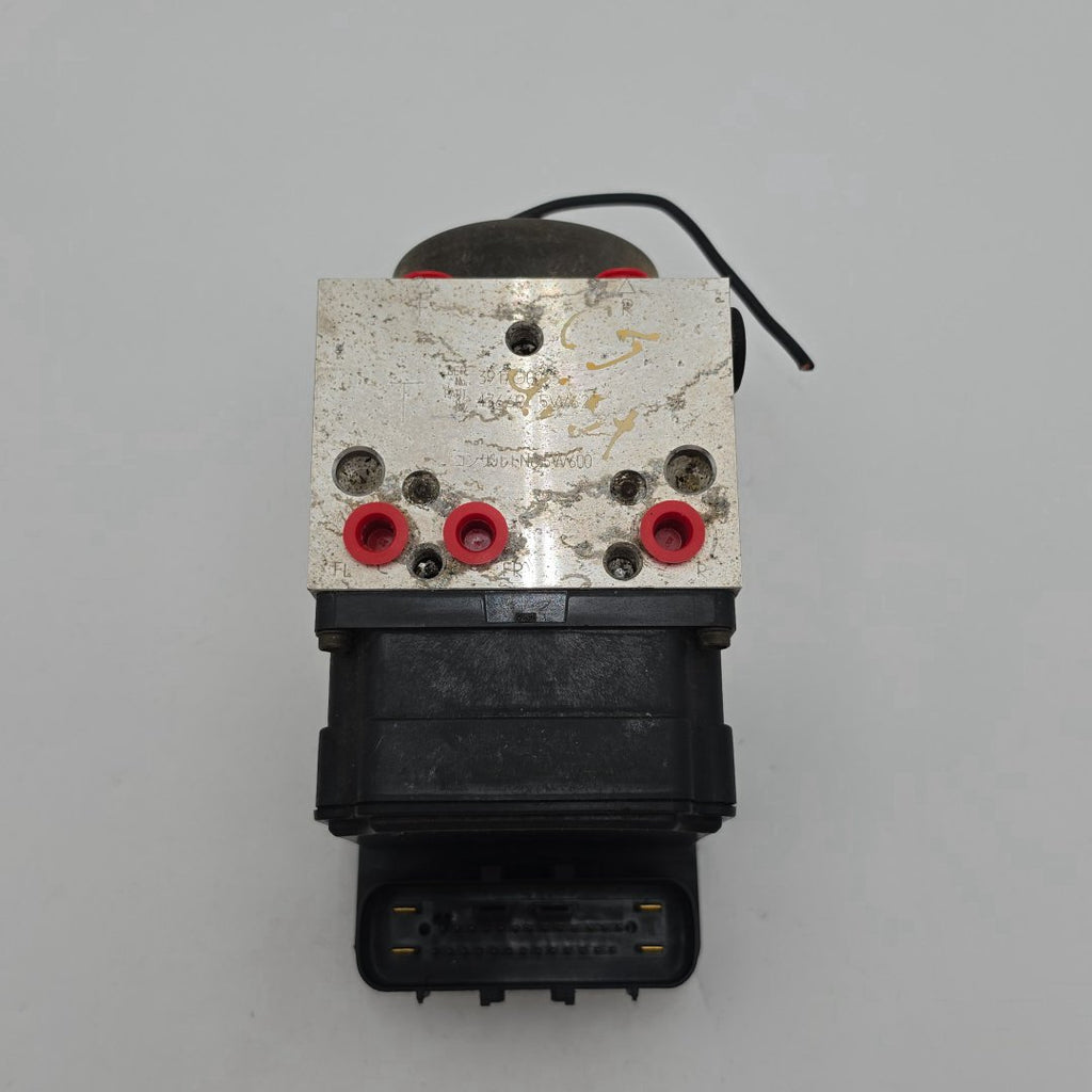 2002 2003 2004 Nissan Pathfinder ABS Anti Lock Brake Pump 476605W620