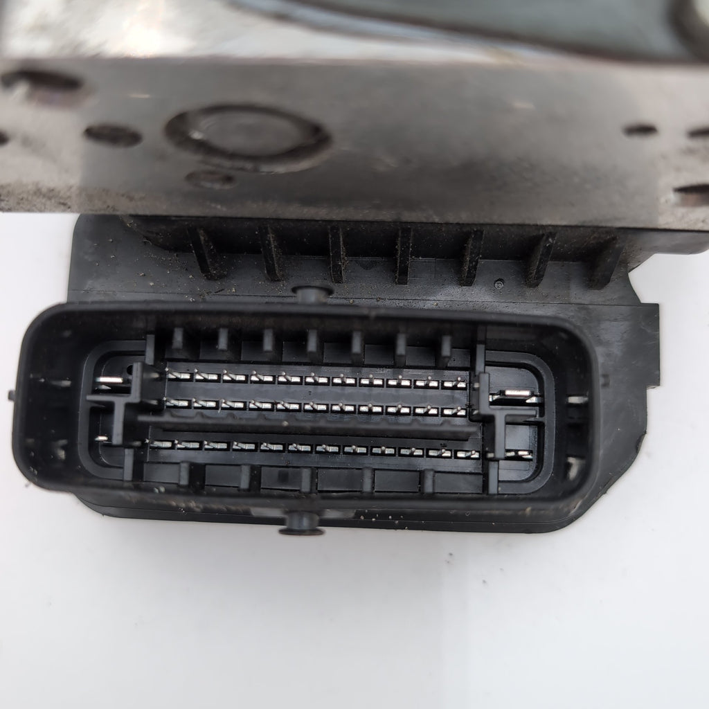 2017 2018 Toyota Rav4 ABS Anti Lock Brake Pump Control Unit OEM 44540-42401