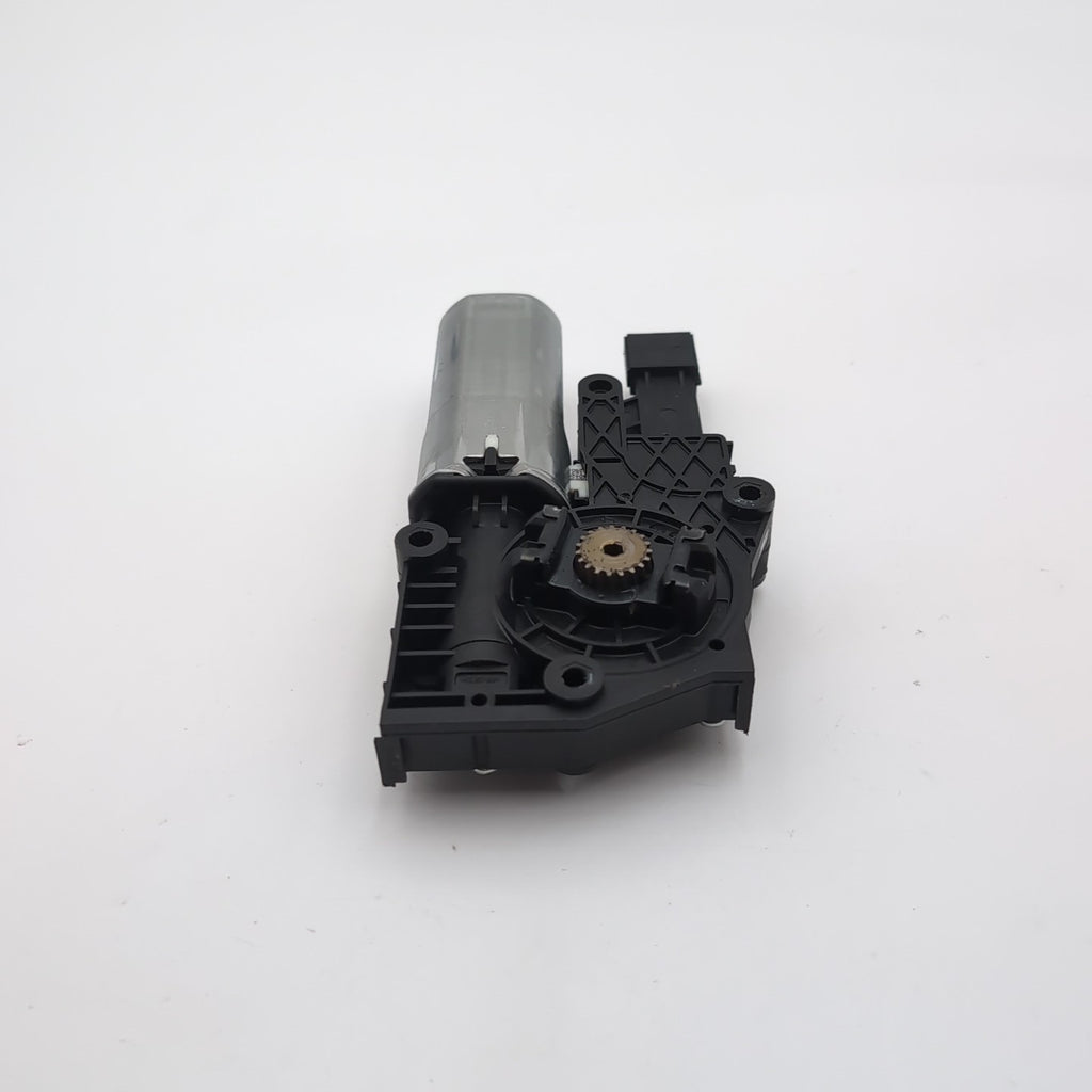 2023 2024 2025 BMW X1 U11 Panoramic Sunroof Power Sun Shade Motor OEM 9854524