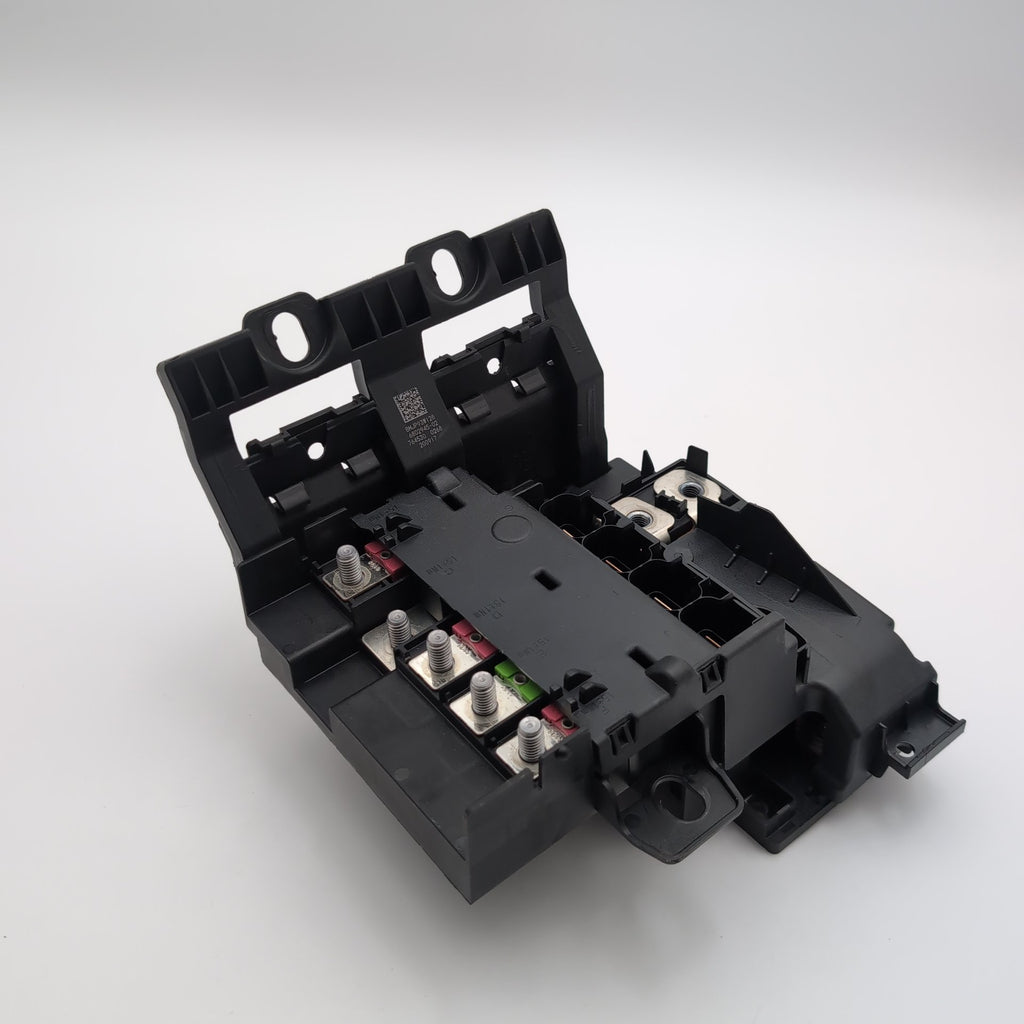 2016 - 2022 BMW 740i 750i 740e G12 Rear Power Distribution B+ Junction Box