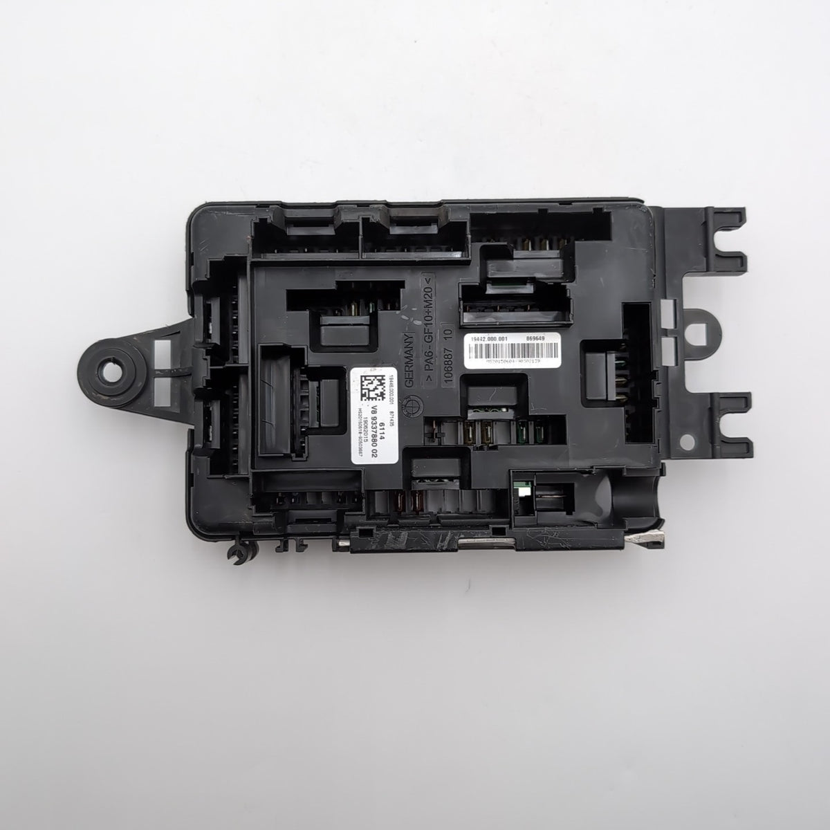 2013- 2016 BMW F30 F32 F34 F36 F80 F82 M3 M4 REAR FUSE RELAY BOX MODULE 9337880