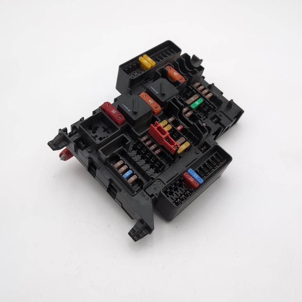2014- 2019 MINI COOPER F56 2.0L POWER DISTRIBUTION FUSE RELAY BOX MODULE