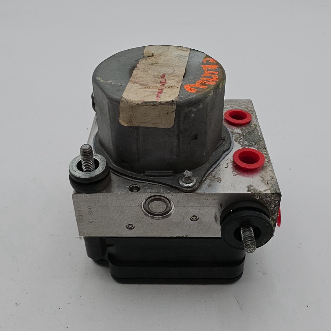 2014 2015 Nissan Rogue ABS Anti Lock Brake Pump Control Unit 476604BA0A