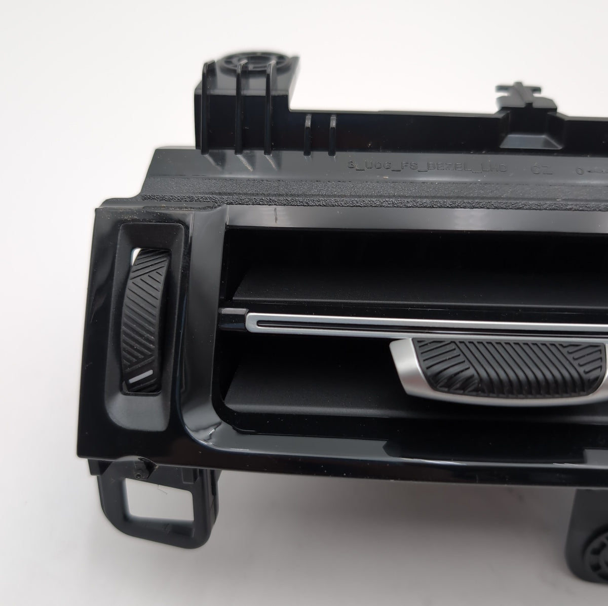 2023 2024 2025 BMW X1 X2 Driver Left Dash AC Heater Air Vent 9483382