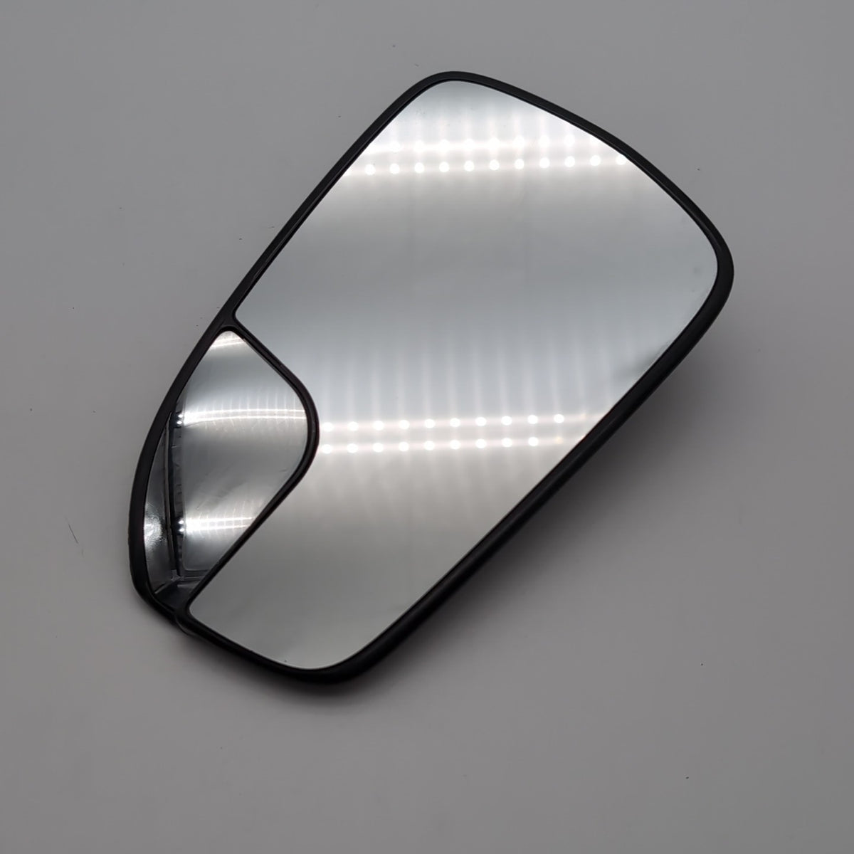 2013- 2017 Ford Fusion Driver Side Left Mirror Glass DS73-17T675-A