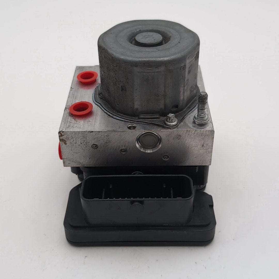 2021 2022 2023 Nissan Kicks 1.6L ABS Anti Lock Brake Pump Control 476605R00A