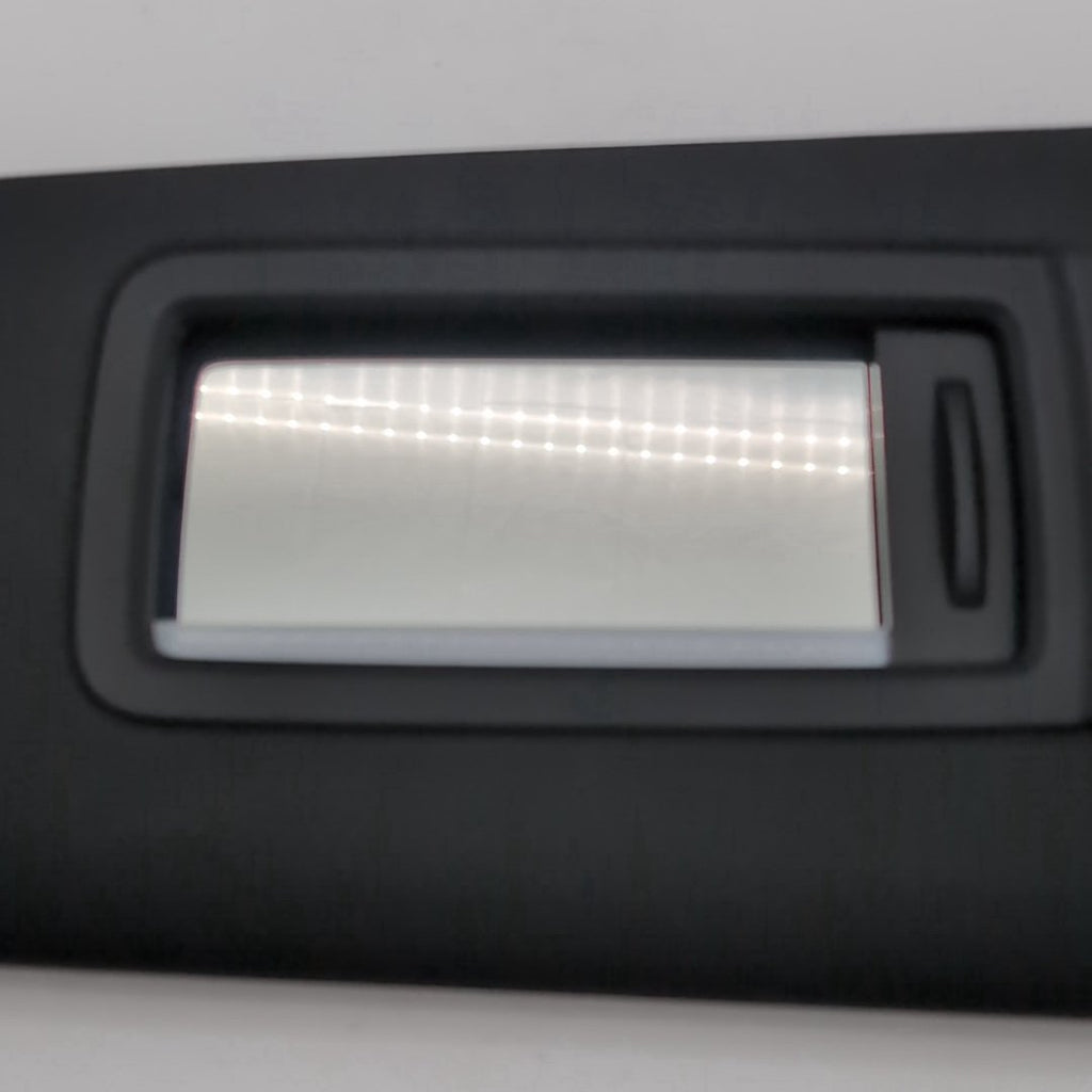 2024 2025 2026 BMW 540i 530i 550e G60 Left Right Sun Visor Set 9501368 9501367