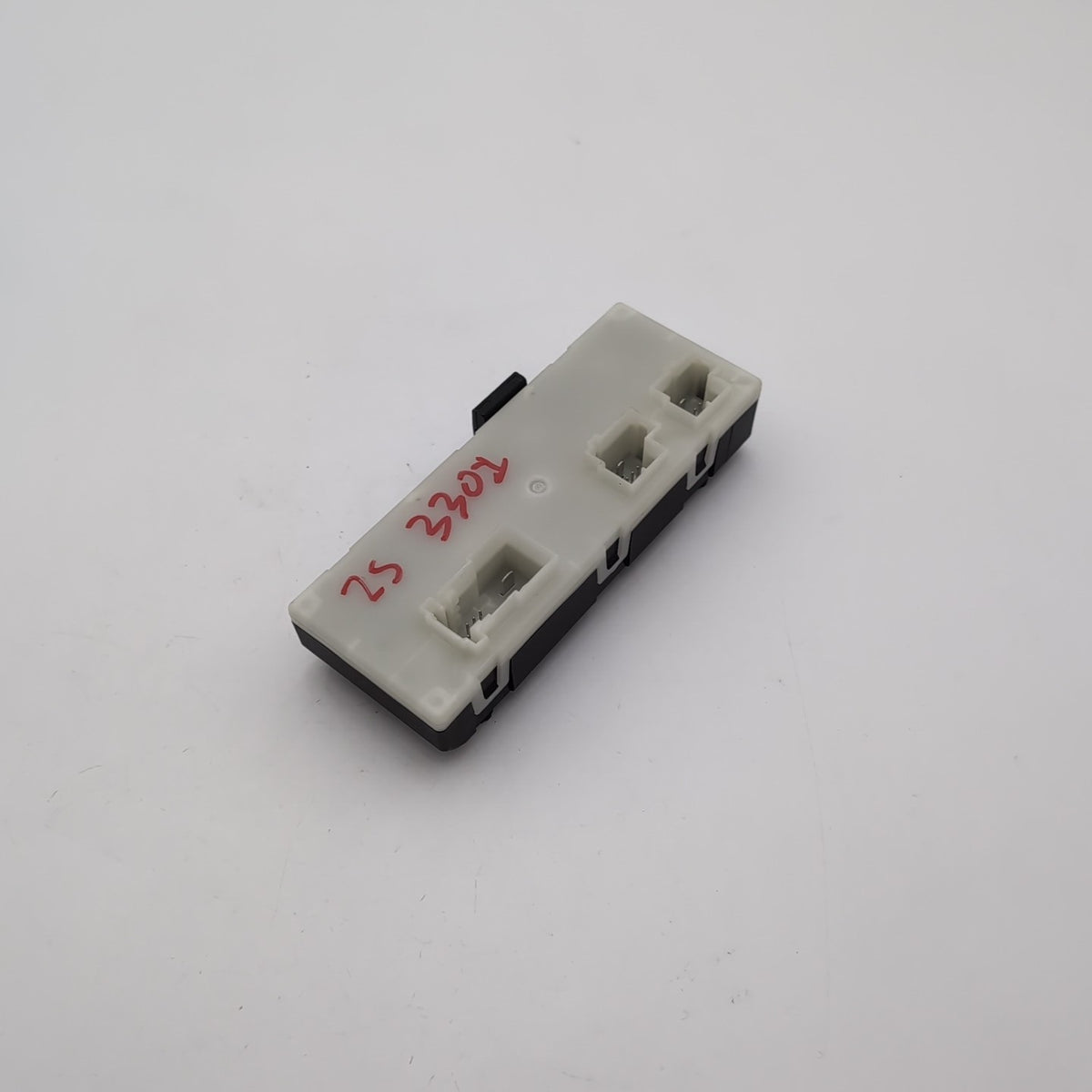 2021 - 2026 BMW G20 G30 M3 X3 X6 X6M Rear Liftgate Trunk Lid Control Module